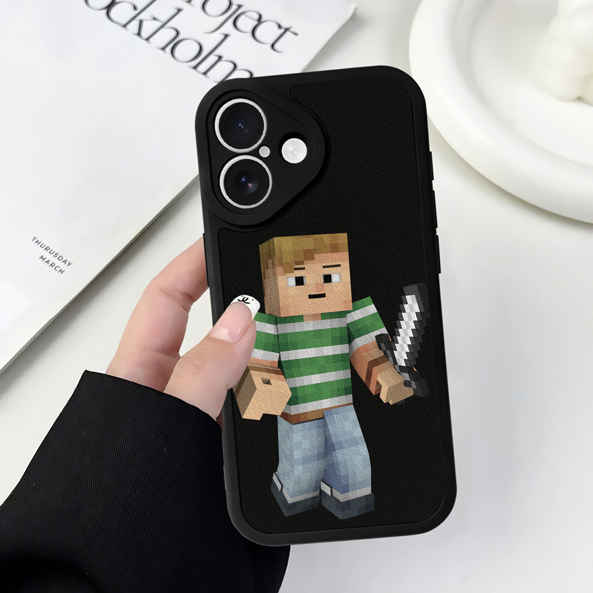 （画像用） マインクラフト ブロックの世界 Minecraft MC Block world 【iPhone 16シリーズ対応】シリコンスマホケース（レザー調） 材質：シリコン